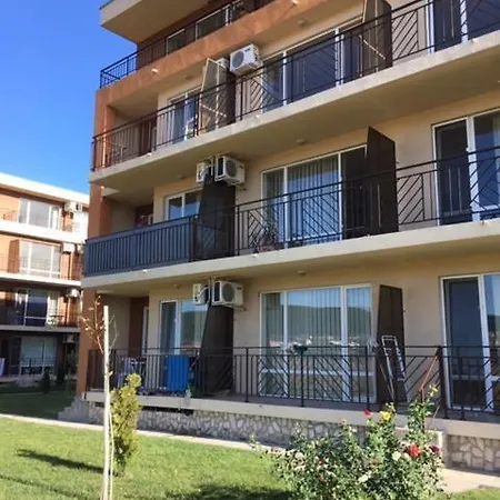 Private One-bedroom In Ohrid Fort Garden *